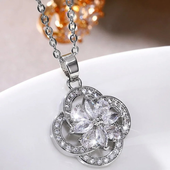 💞Flower Hollow Romantic 925 Silver Plated Pendant Necklace for Women, MARR9014 - Picture 4 of 5